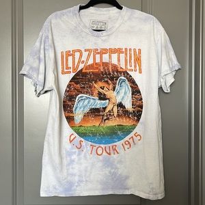 Led Zeppelin - Official Licensed - Distressed Band t-shirt 1975